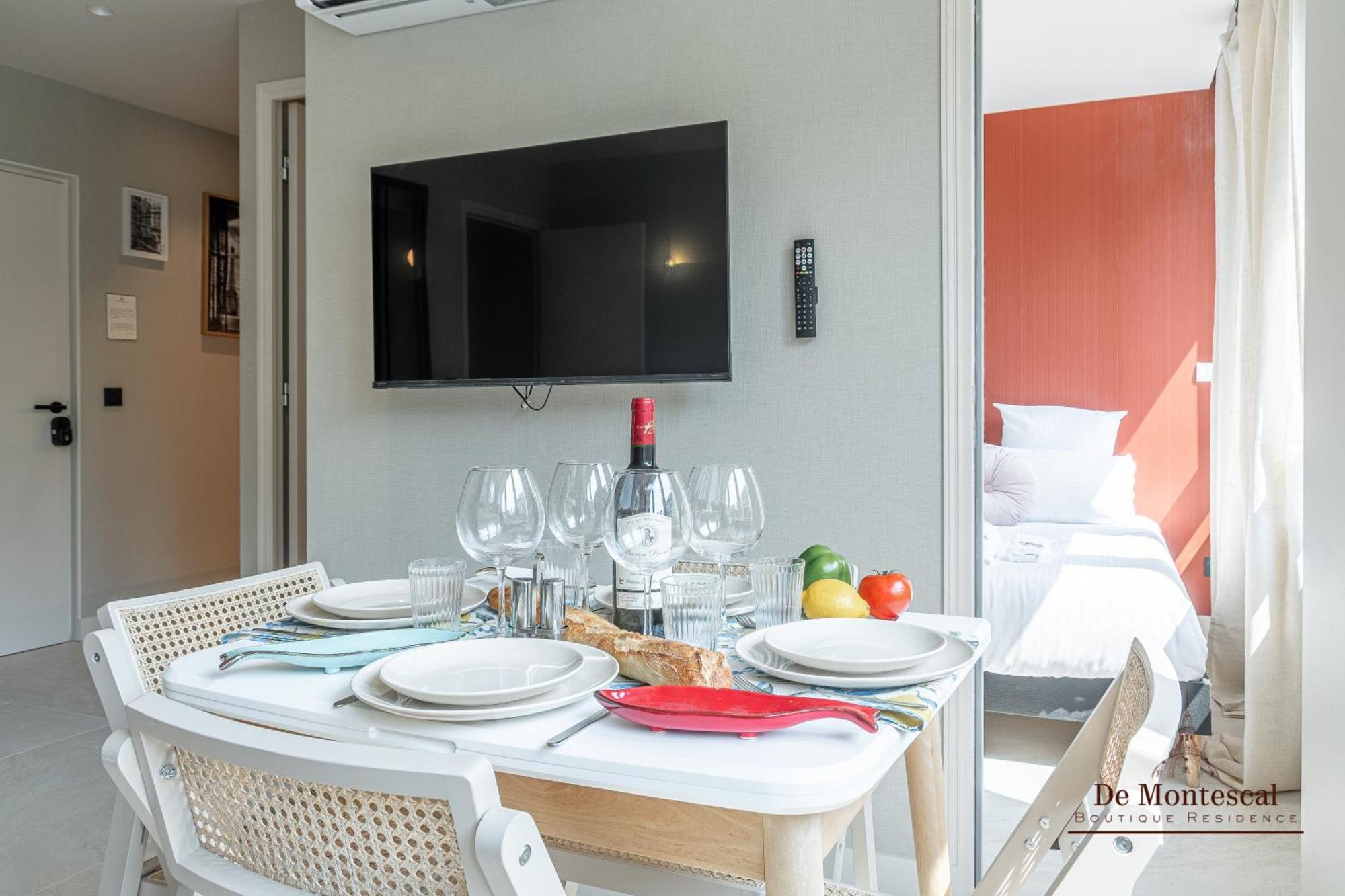 De Montescal - Hot Tub And Ac Cosy Apartment A Prime Location 40M2 Париж Экстерьер фото