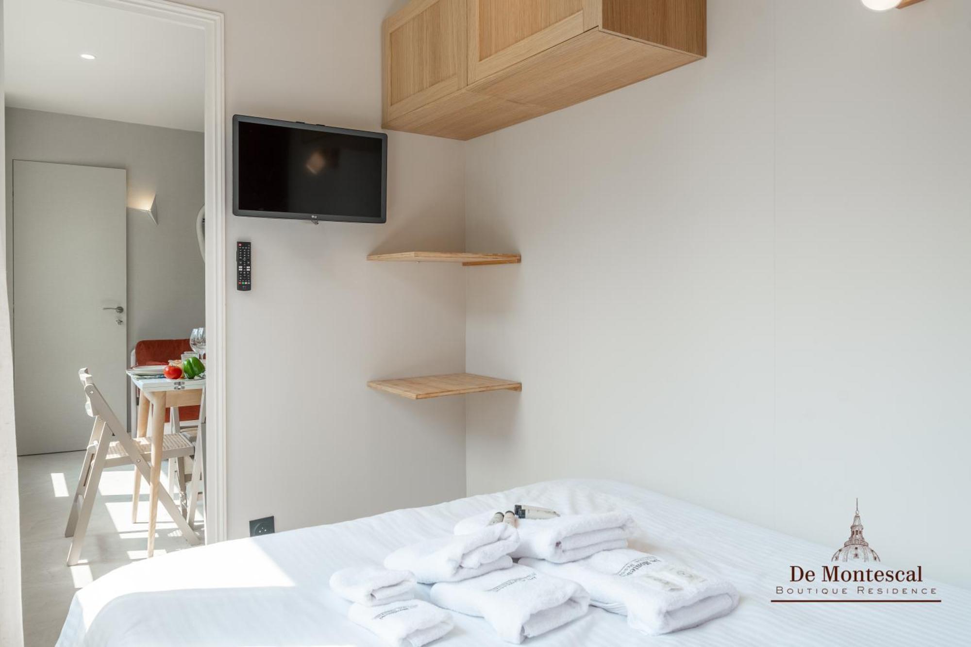 De Montescal - Hot Tub And Ac Cosy Apartment A Prime Location 40M2 Париж Экстерьер фото