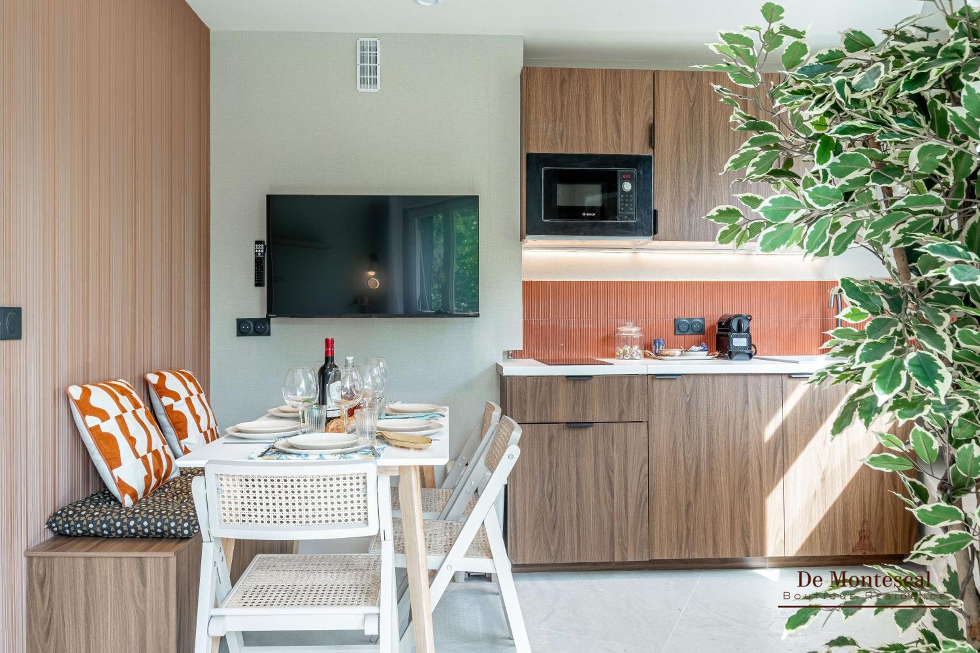 De Montescal - Hot Tub And Ac Cosy Apartment A Prime Location 40M2 Париж Экстерьер фото